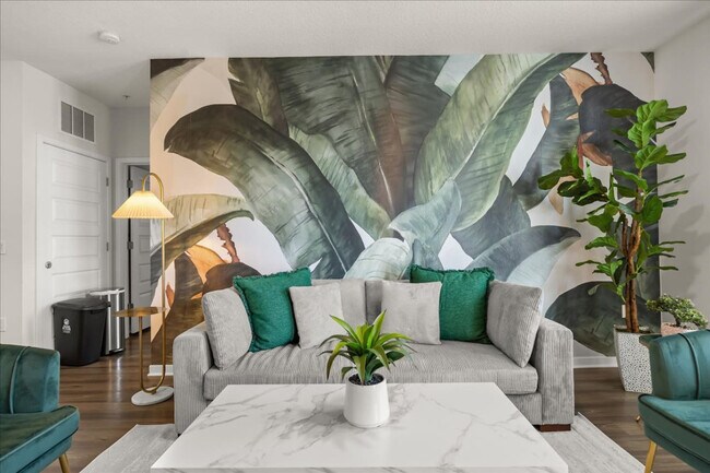 Building Photo - 1231 E Plant St