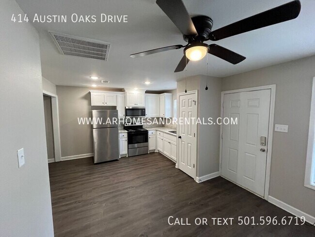 Building Photo - 414 Austin