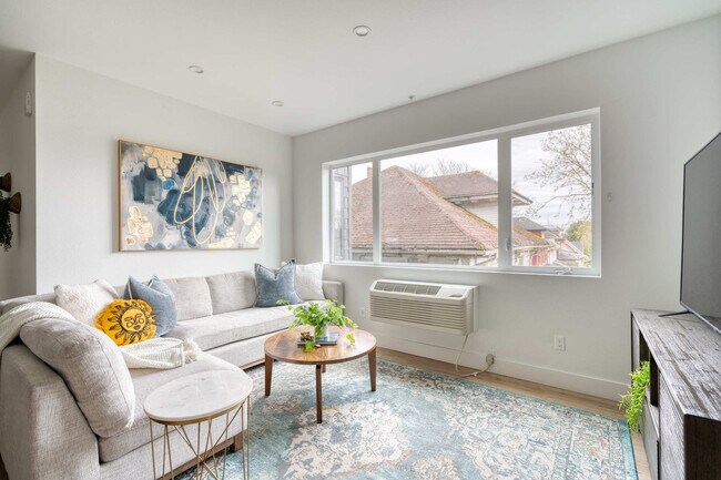 Foto del edificio - 4980 N Vancouver Ave