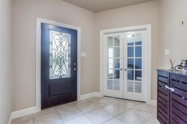 Building Photo - 3720 Kendall-