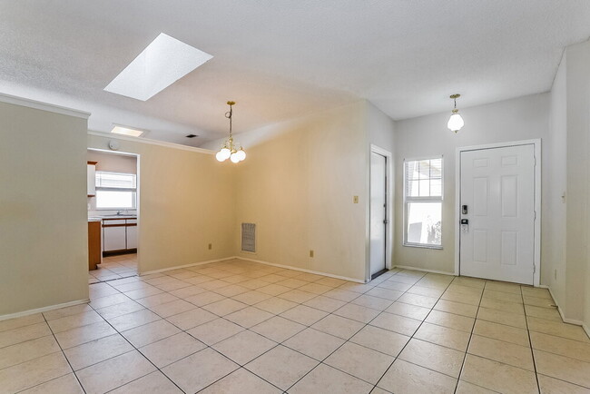 Building Photo - 1849 Concord Dr