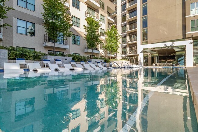 Foto del edificio - 3201 McKinney Ave