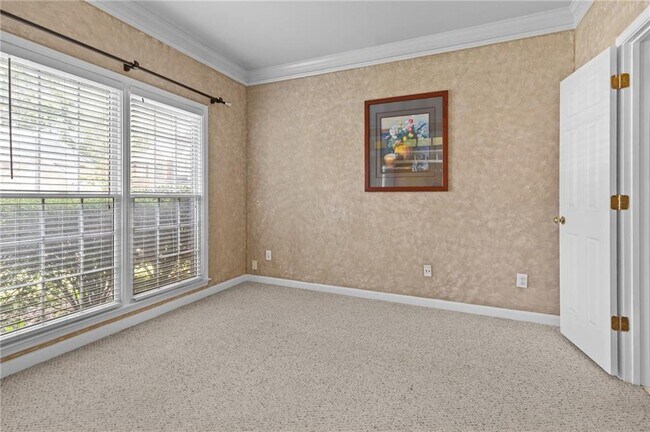 Foto del edificio - 1564 Chadwick Point Ct NW