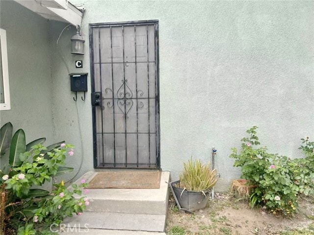 Building Photo - 1016 W El Morado Ct