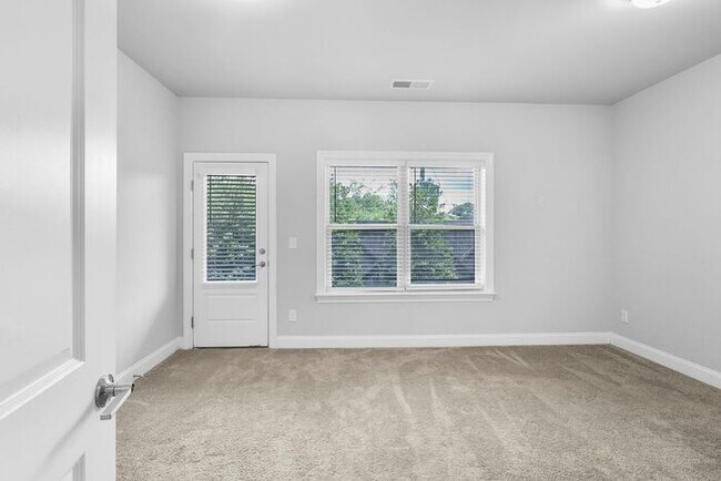 Building Photo - 3143 Quinn Pl
