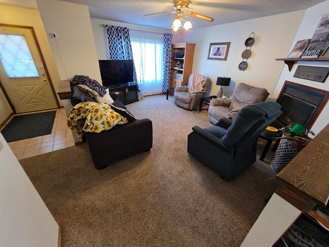 Building Photo - 4925 Coventry Ct