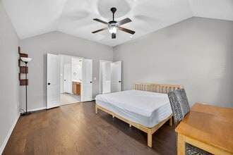 Building Photo - 2009 Scissor Tail Rd