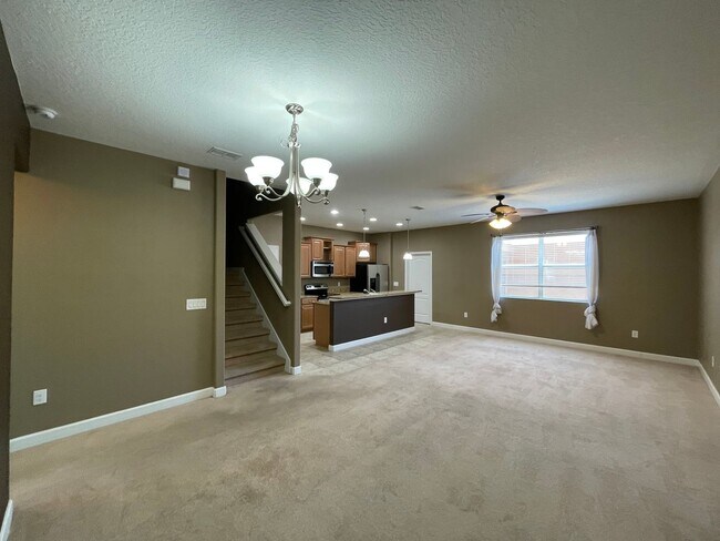 Building Photo - Elegant 4 Bedroom, 2.5 Bathroom Townhome i...