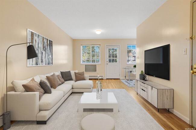 Foto del edificio - 65-45 110th St