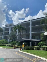 Building Photo - 16051 Blatt Blvd