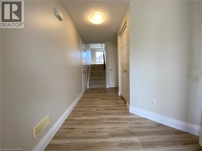 Building Photo - 82 Donnenwerth Dr