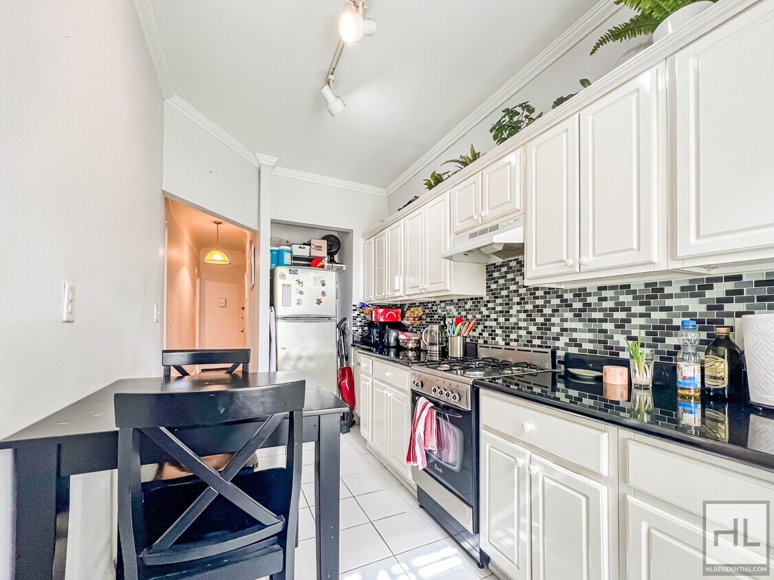 Primary Photo - 277 6 AVENUE