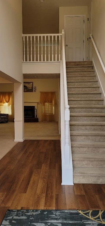 Building Photo - 731 Thompson Ridge Dr