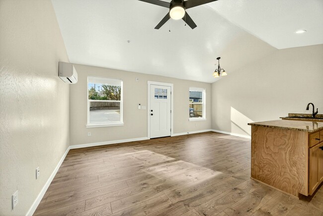 Building Photo - Brand New Single Level Home