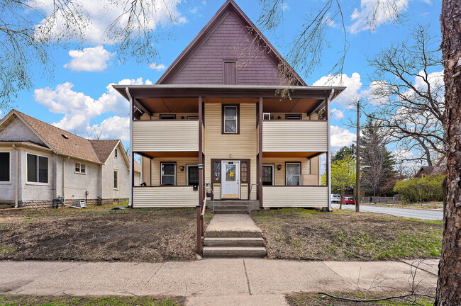 Building Photo - 3101 E 24th St