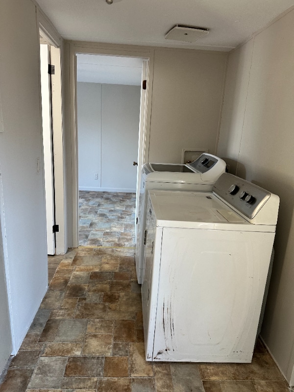 Building Photo - 0 Acorn Village Ln