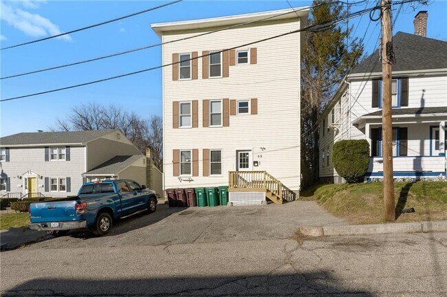 Building Photo - 59 Fairlawn Ave