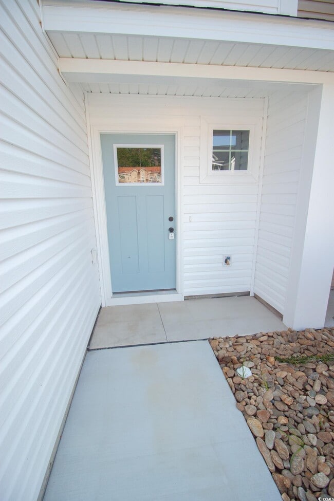 Building Photo - 261 Christiana Ln