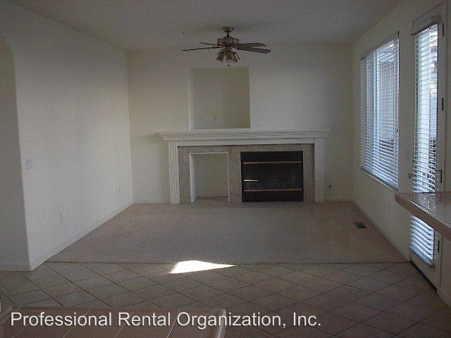 Building Photo - 1526 Mathias Pl