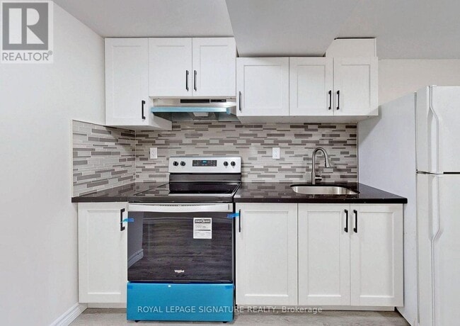 Building Photo - 60 Gowland Rd