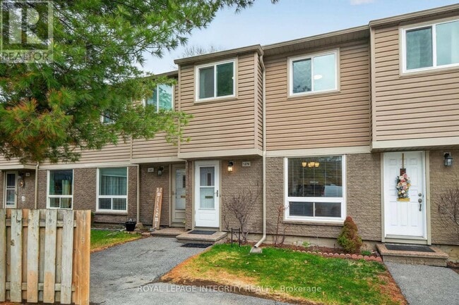 Building Photo - 1379 Perez Crescent