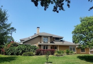 Building Photo - 7246 Della Dr
