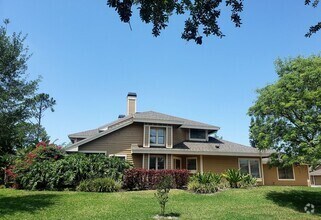 Building Photo - 7246 Della Dr