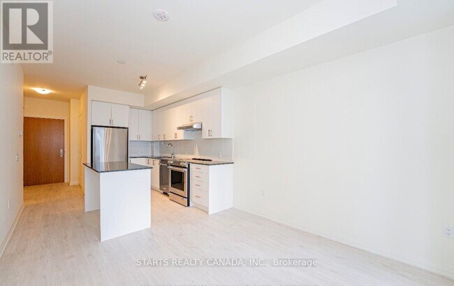 Photo du bâtiment - 8960 Jane St