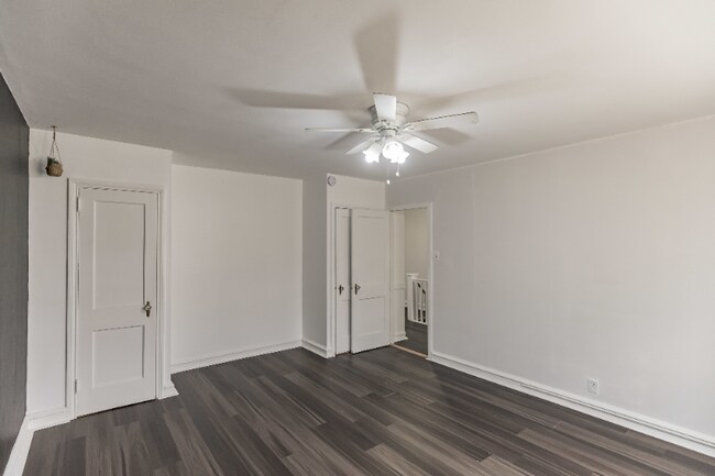 Foto del edificio - 7325 Crabtree St
