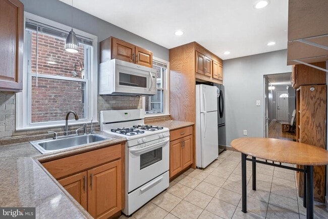 Building Photo - 726 Indiana Ave