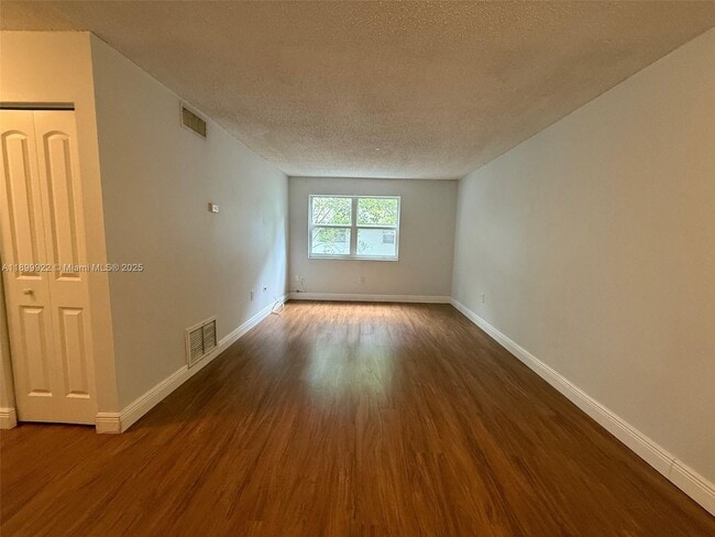 Foto del edificio - 17255 SW 95th Ave