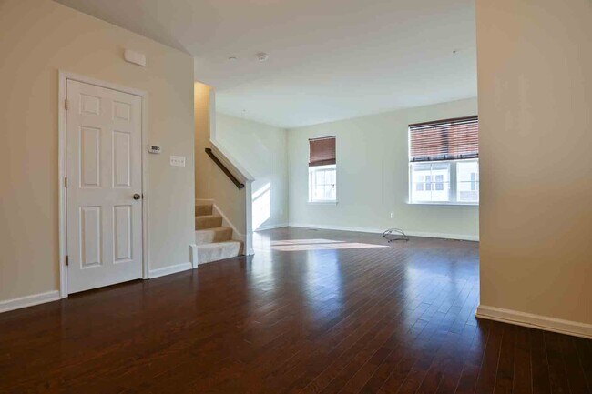 Foto del edificio - 5204 Forest Pines Dr