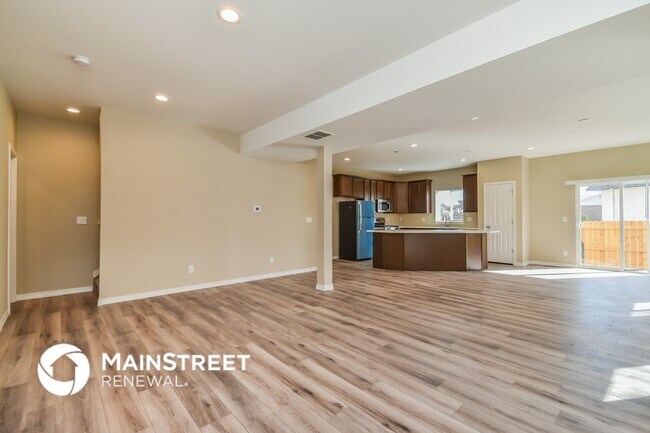 Building Photo - 4441 Lightview