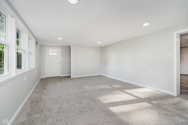 Foto del edificio - 324 N Tennessee St