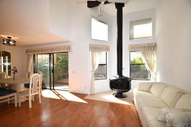 Building Photo - 4614 Corrida Cir