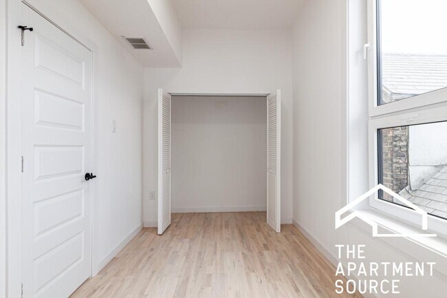 Foto del edificio - 3 bedroom in Chicago IL 60622