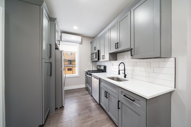 Building Photo - 406 Communipaw Ave