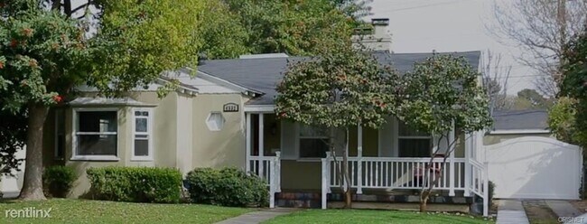 Foto del edificio - 3 br, 1.5 bath House - 4532 Kraft Ave