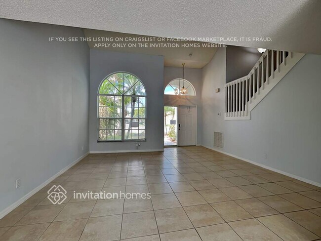 Foto del edificio - 7549 Lake Placid Ct