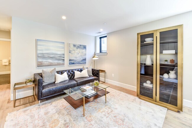 Foto del edificio - 2139 N St NW