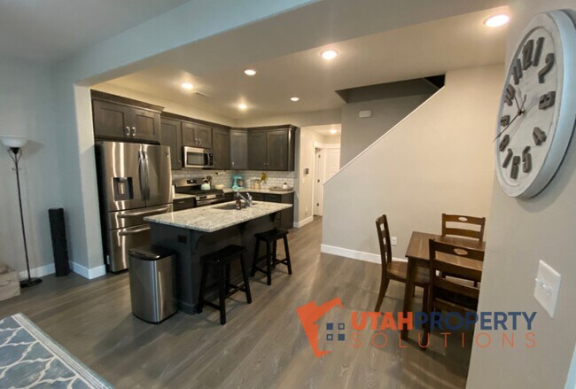 Building Photo - 12272 S Macdill Ct