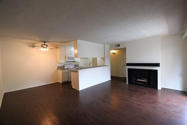 Building Photo - 12241