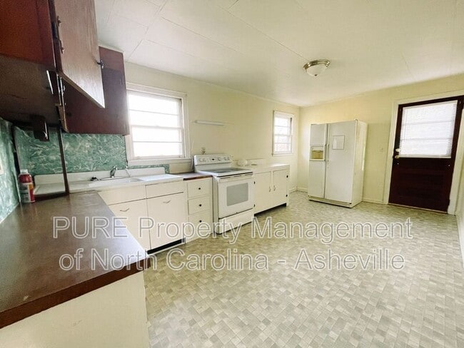 Foto del edificio - 740 Reservoir Rd