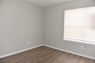 Building Photo - 4034 Belle Park Dr