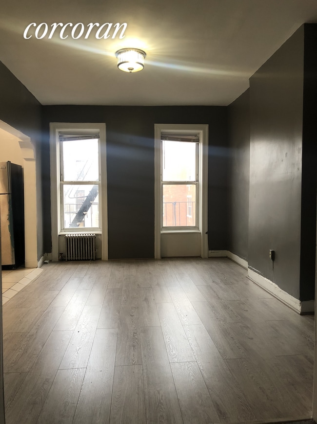25 Truxton St, Brooklyn, NY 11233 Townhome Rentals in Brooklyn NY