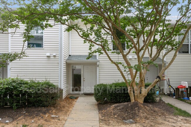 Foto del edificio - 3823 Staffordshire Ln