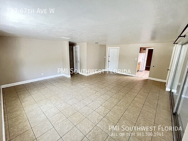 Building Photo - 712 67th Ave W