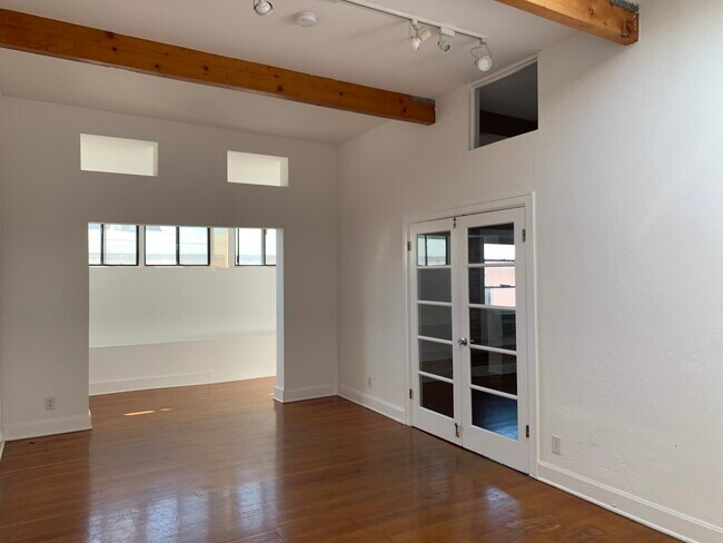 Building Photo - 3795 Wade St
