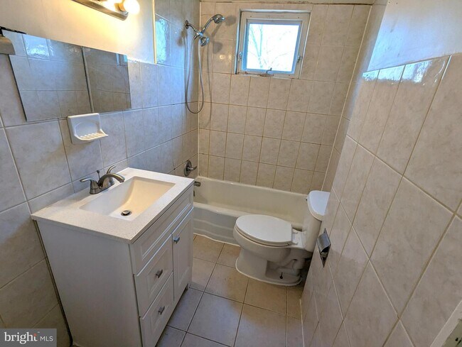 Foto del edificio - 334 Columbus Ave