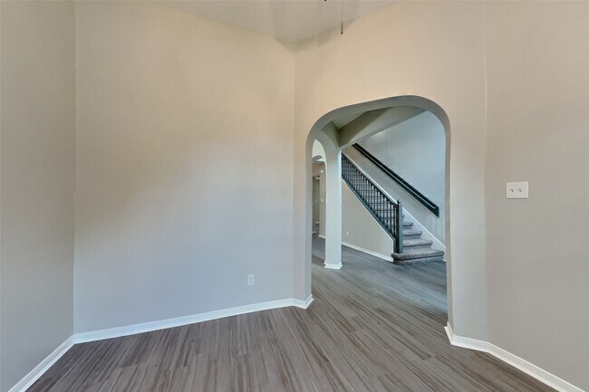 Foto del edificio - 1622 Sandy Park Dr